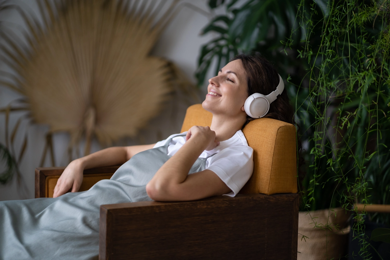 Lan Sabai Garden Café Podcast